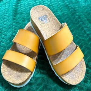Reef Sandals -super comfy